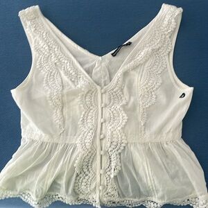 Abercrombie & Fitch feminine blouse - NWT
